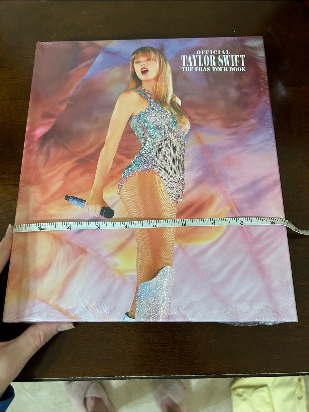 Official Taylor Swift The Eras Tour Book - Picture 8 of 16